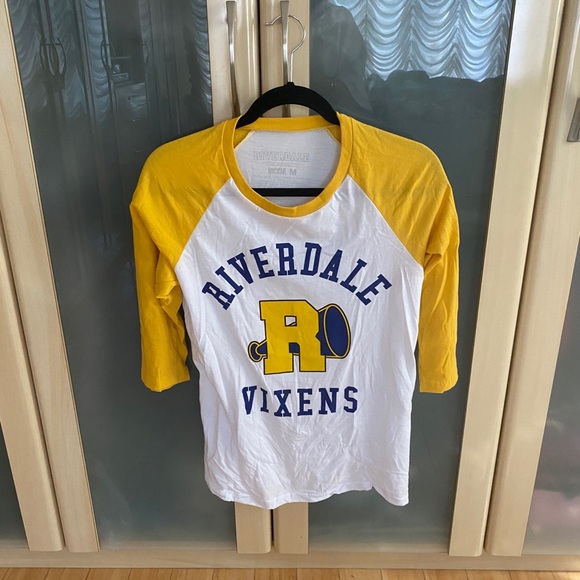 Hot Topic Brand “RiverDale” Top Size M - Picture 2 of 4
